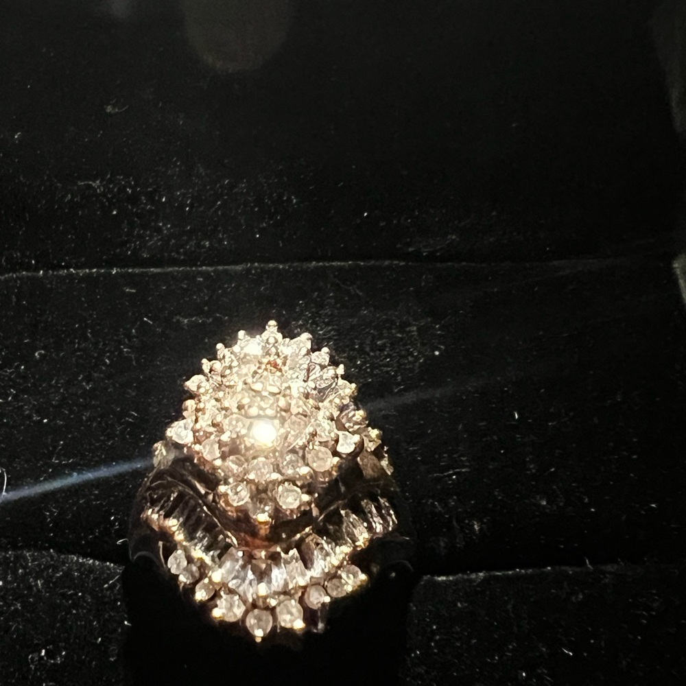 Vintage 10k diamond cocktail ring - Picture 4 of 12